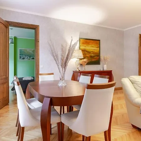 Sunny Flat In Art Nouveau Area Riga Exterior photo