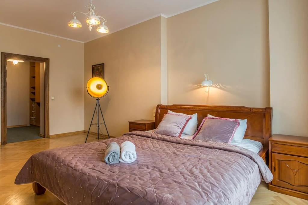 Leilighet Sunny Flat In Art Nouveau Area