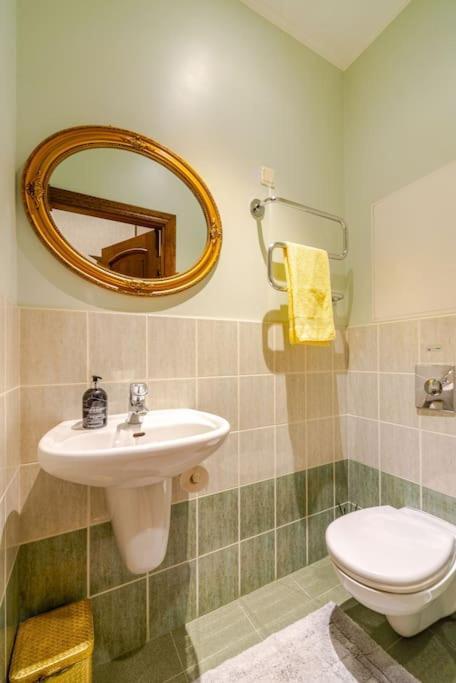 Sunny Flat In Art Nouveau Area Leilighet Riga