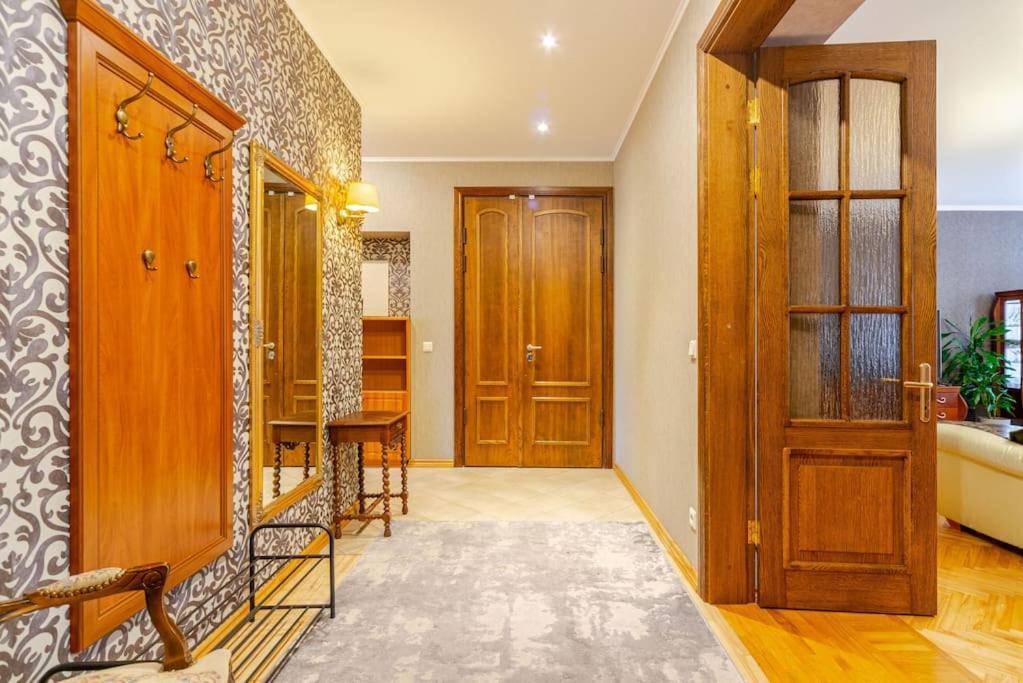 Leilighet Sunny Flat In Art Nouveau Area *